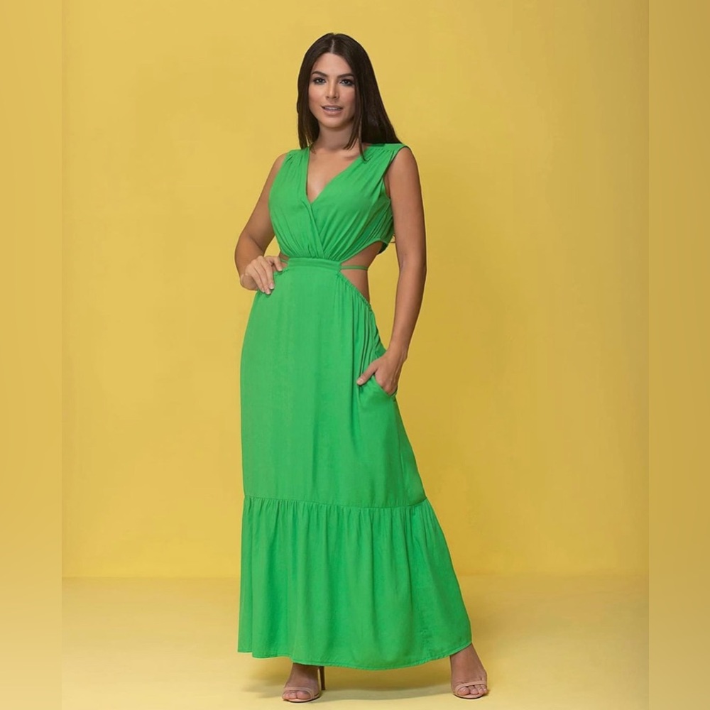 Green maxi dress